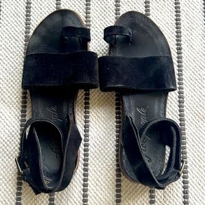 Free People Black Suede/Leather Sandals with Toe Strap